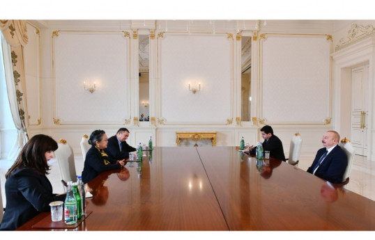 Ильхам Алиев принял исполнительного секретаря Экономической и социальной комиссии ООН для Азии и Тихого океана