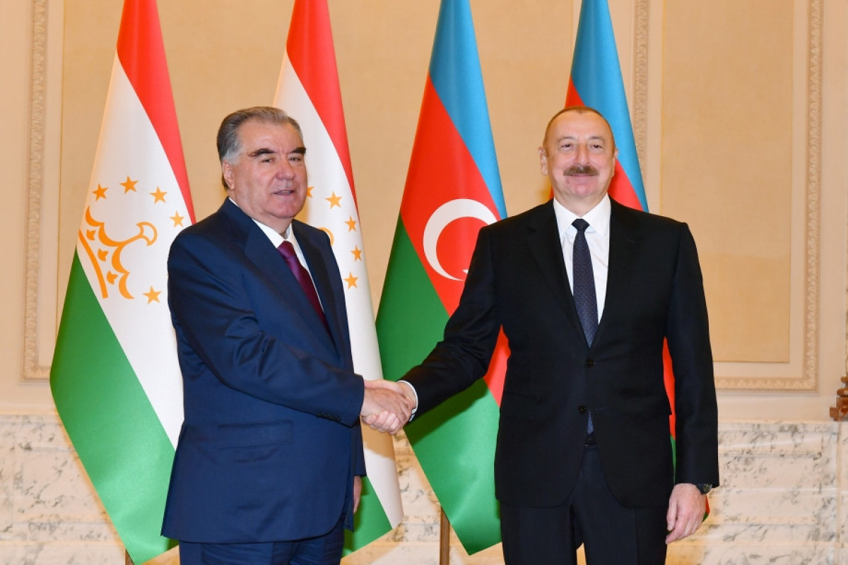 Ильхам Алиев встретился с Президентом Таджикистана Эмомали Рахмоном-ФОТО 