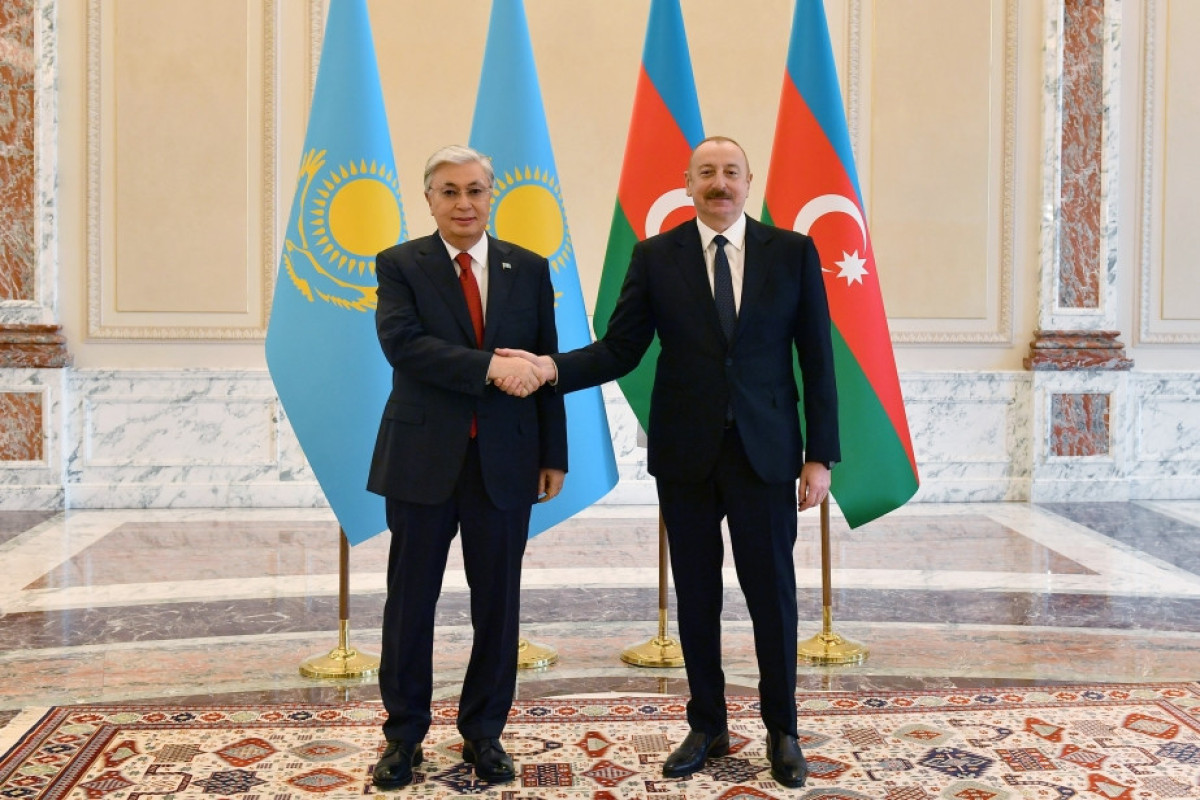 Ильхам Алиев и Касым-Жомарт Токаев провели встречу