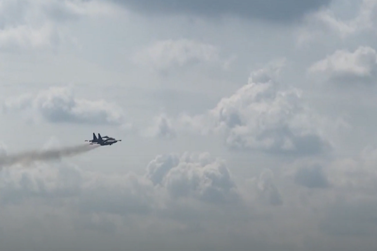 Военные пилоты ВВС Азербайджана выполнили тренировочные стрельбы на самолетах Су-25МЛ-ВИДЕО 