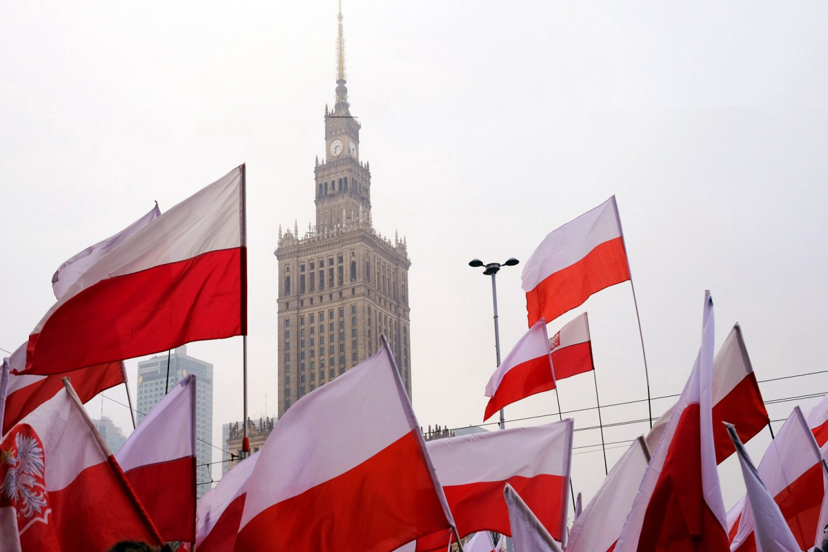 Оппозиция Польши сравнила новое правительство с цирковой труппой