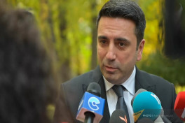 Спикер парламента Армении упрекнул журналиста: Республика Армения полностью защищает территориальную целостность Азербайджана