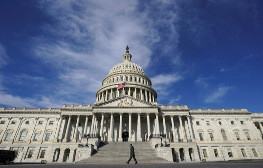Конгресс США оставил Украину без денег, но избежал шатдауна