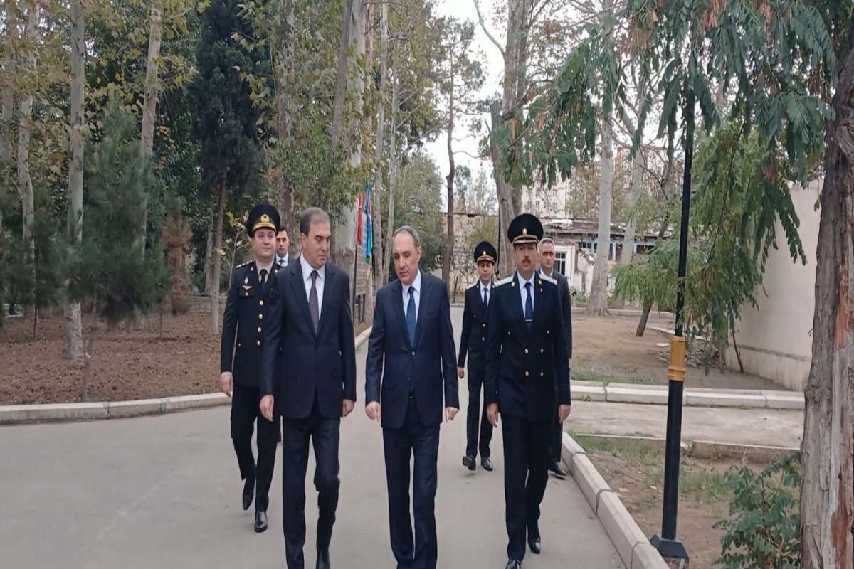 Генпрокурор посетил место ракетного обстрела в Гяндже-ФОТО -ОБНОВЛЕНО 