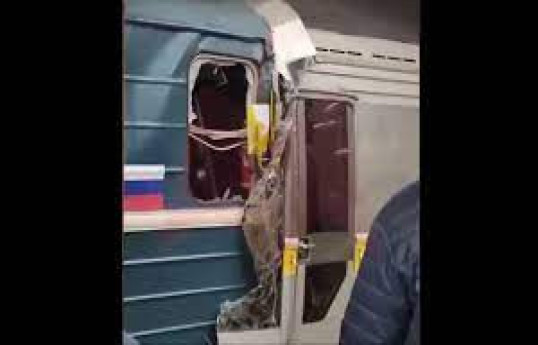 В московской подземке столкнулись два вагона метро-ВИДЕО 