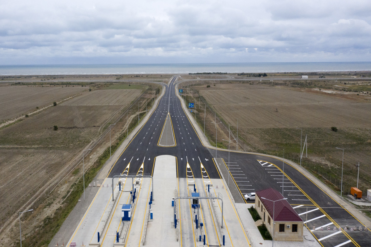 Открыта новая платная автодорога Баку-Губа-госграница с РФ - Президент принял участие в открытии 