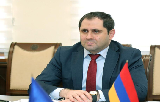 Министр обороны Армении совершил визит во Францию