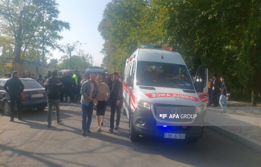 В Гяндже перевернулся пассажирский автобус, есть пострадавшие-ФОТО 