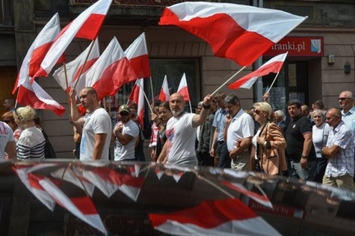 Варшава считает возможным примирение с Киевом после нахождения всех жертв Волынской резни