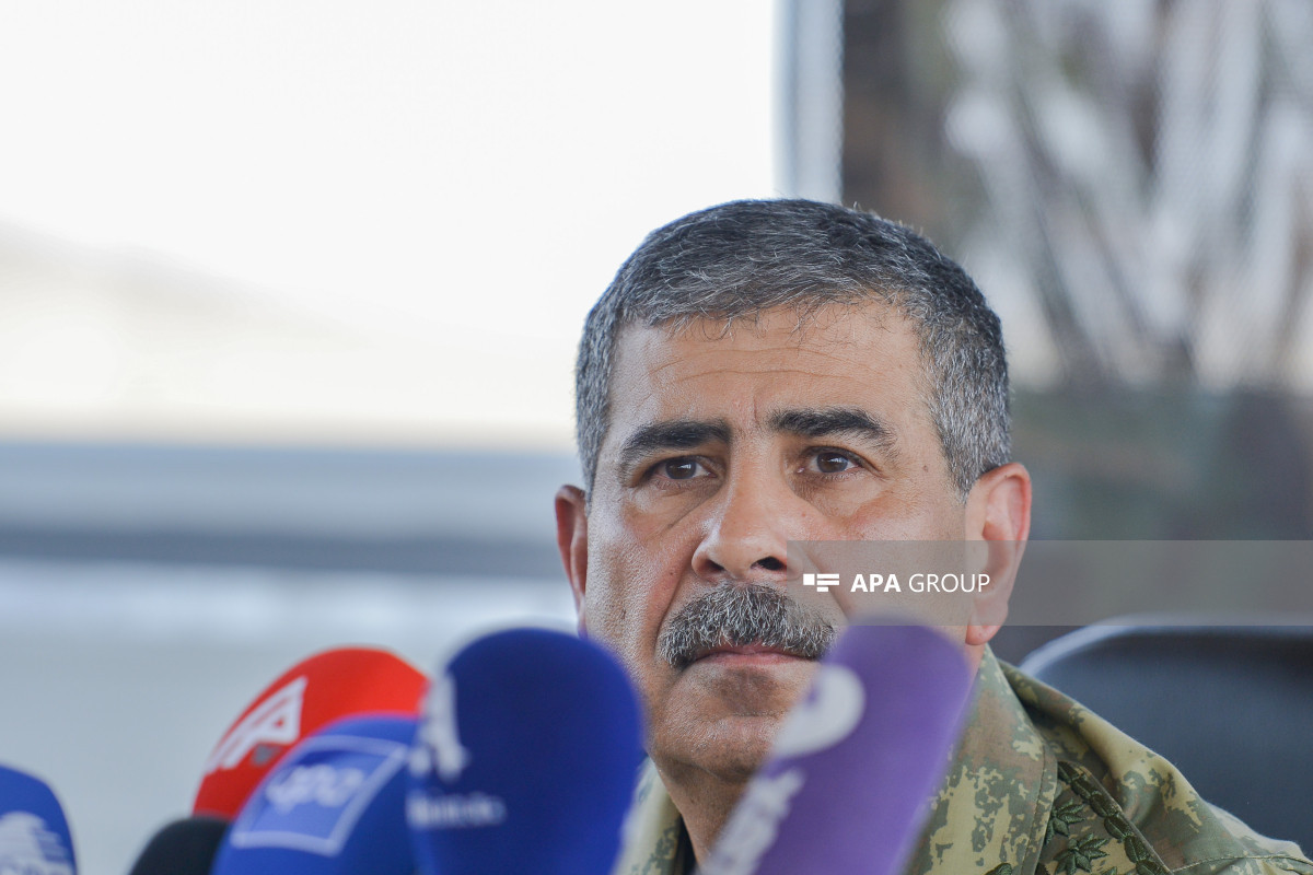 Министр обороны Азербайджана находится с рабочим визитом в Китае