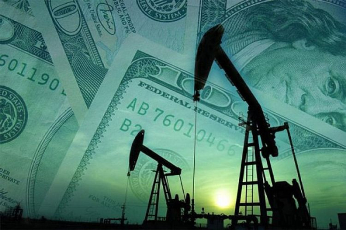 Цена нефти марки «Azeri Light» превысила 93 долларов