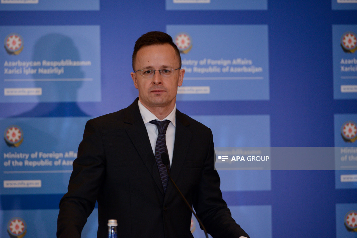 Глава МИД Венгрии упрекнул Брюссель и заявил о намерении увеличить поставки газа из Азербайджана