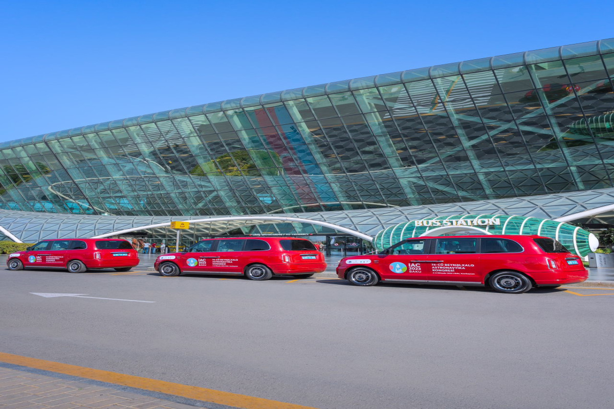 В Бакинском аэропорту назвали причины, по которым лучше пользоваться официальными такси-ФОТО 