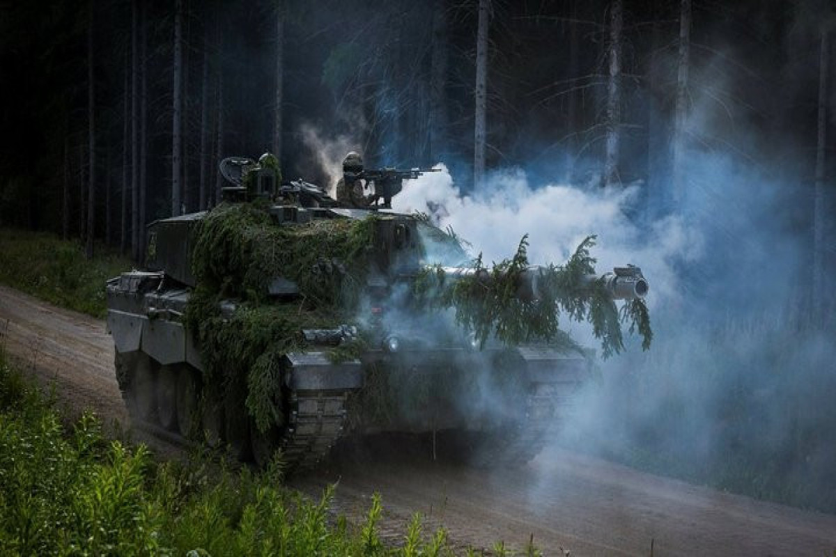 Challenger 2 впервые уничтожен в бою - The Guardian -ВИДЕО