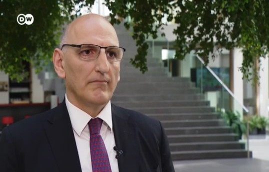 Эльчин Амирбеков: Большинство армян в Карабахе не поддерживают идею отказа от Агдамской дороги