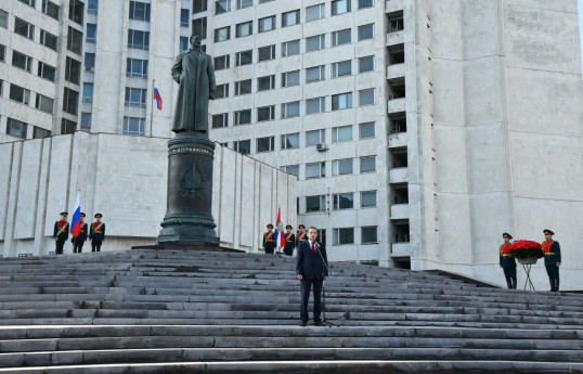 Феликс Дзержинский вновь появился перед зданием российских спецслужб 