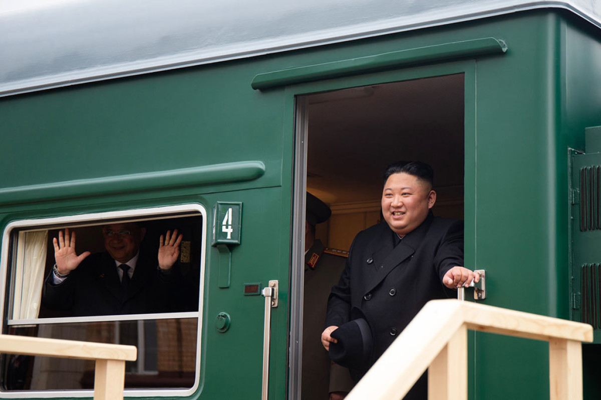 Описаны особенности бронепоезда Ким Чен Ына