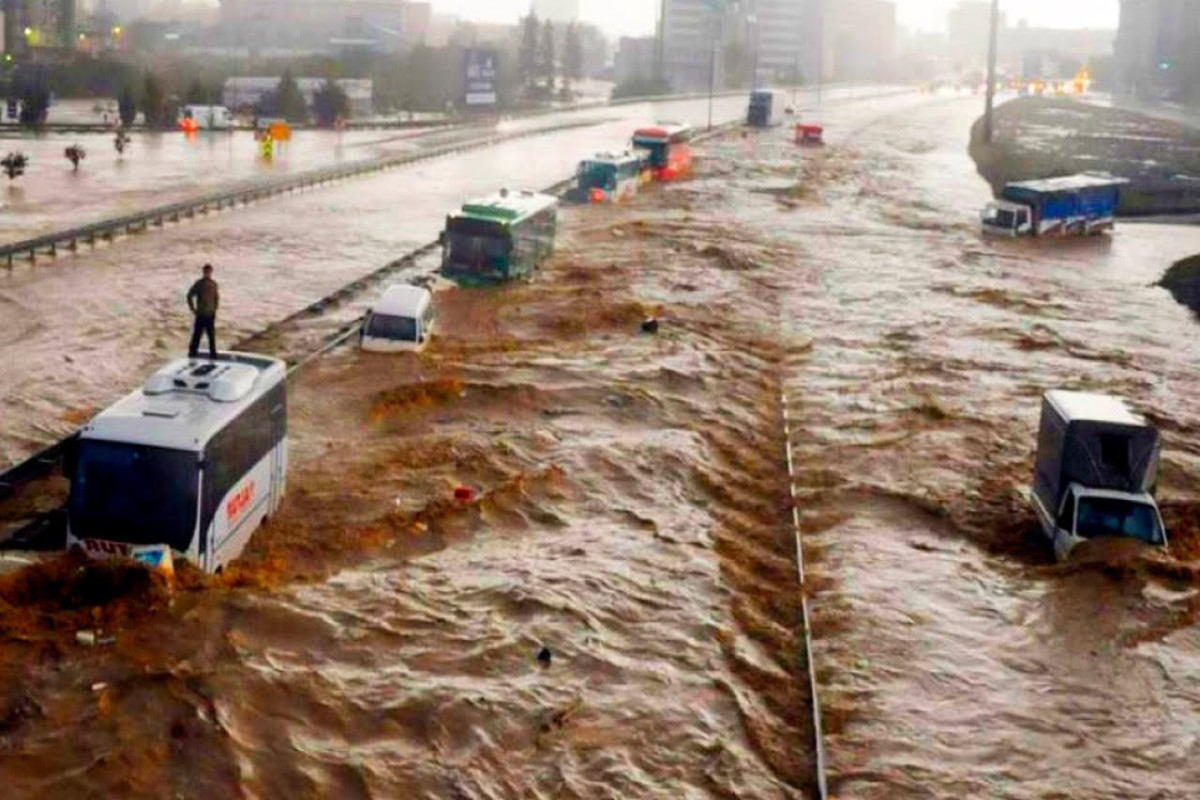 Число погибших в результате наводнений в Ливии превысило 11 тысяч