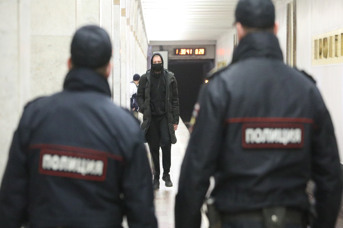Московским полицейским поручено под разными предлогами "отлавливать" граждан для постановки на воинский учет
