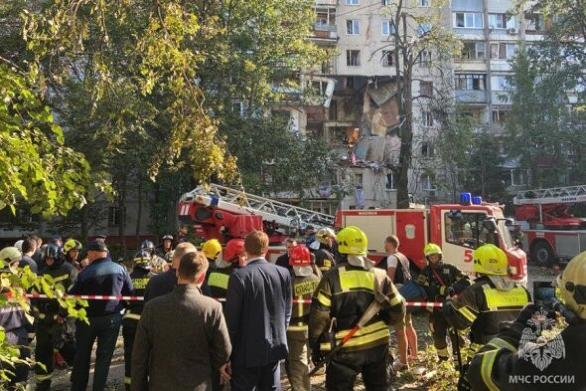 В Подмосковье из-за взрыва обрушилась часть жилого дома, есть погибшие-ВИДЕО 