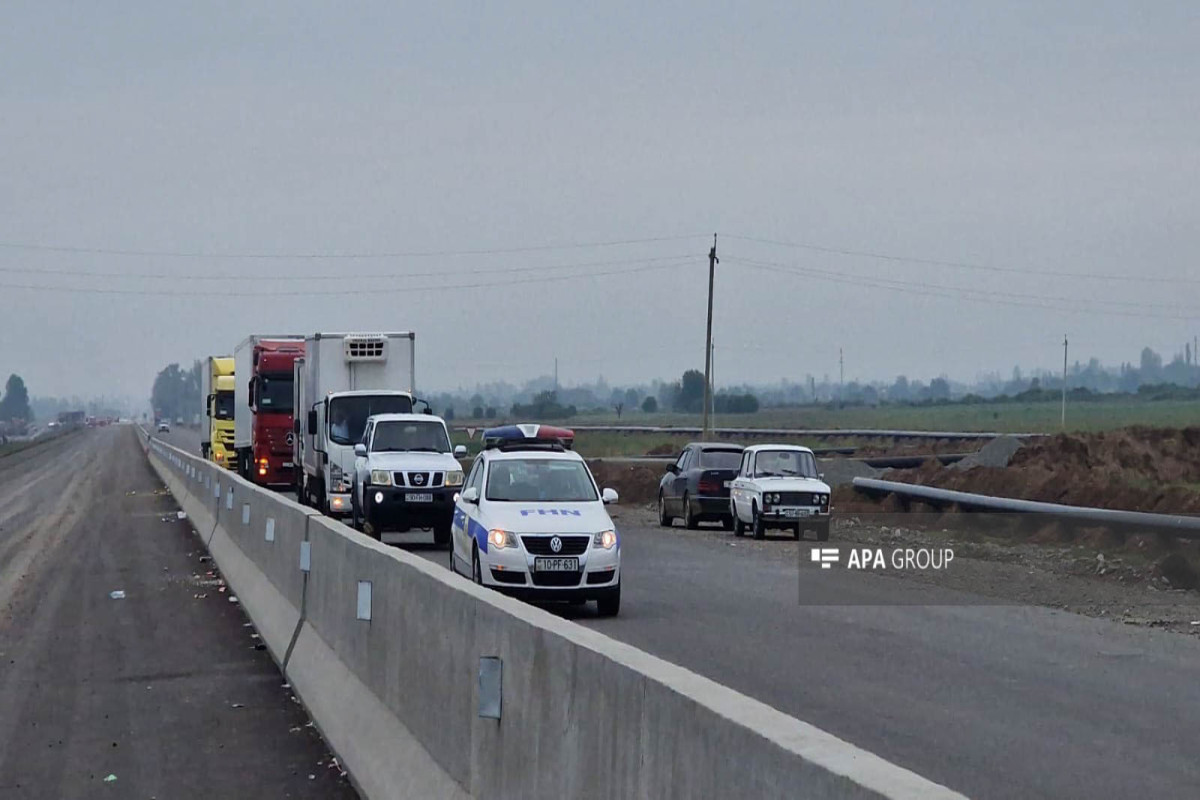 Центральные власти Азербайджана отправляют груз с продовольствием армянскому населению Карабаха-ВИДЕО
