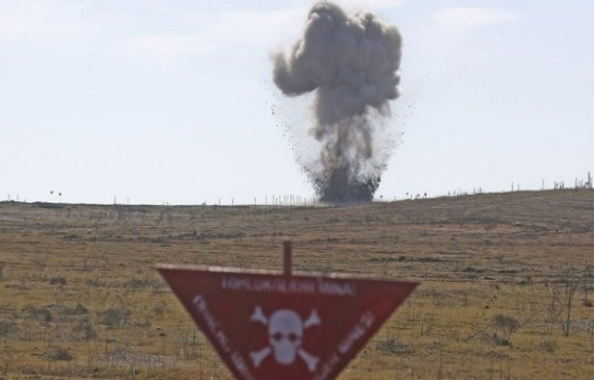 В Агдамском районе азербайджанские военные подорвались на мине  