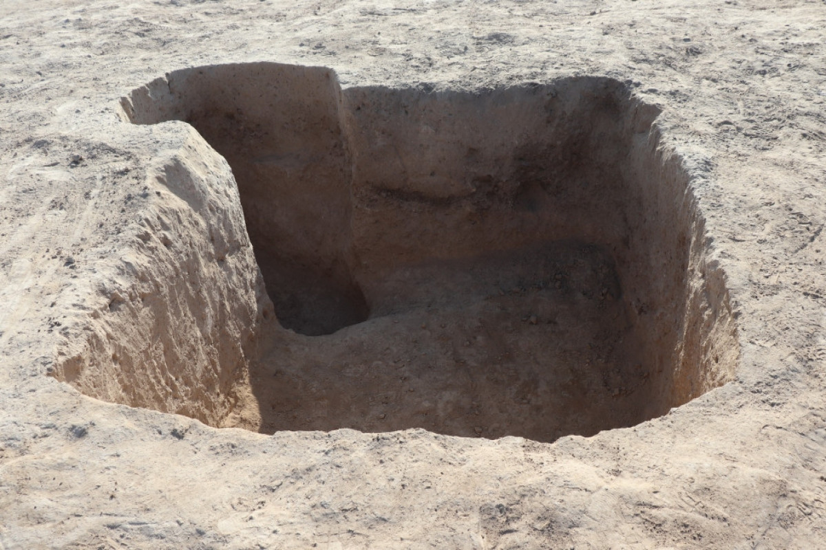 На территории Гейгеля обнаружены древние могилы, относящиеся к железному веку-ФОТО 