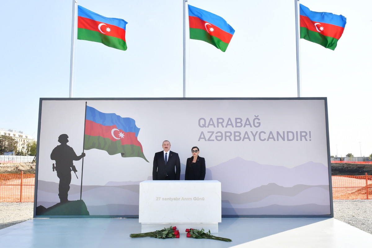 Ильхам Алиев и Мехрибан Алиева посетили парк Победы в Баку-ФОТО 