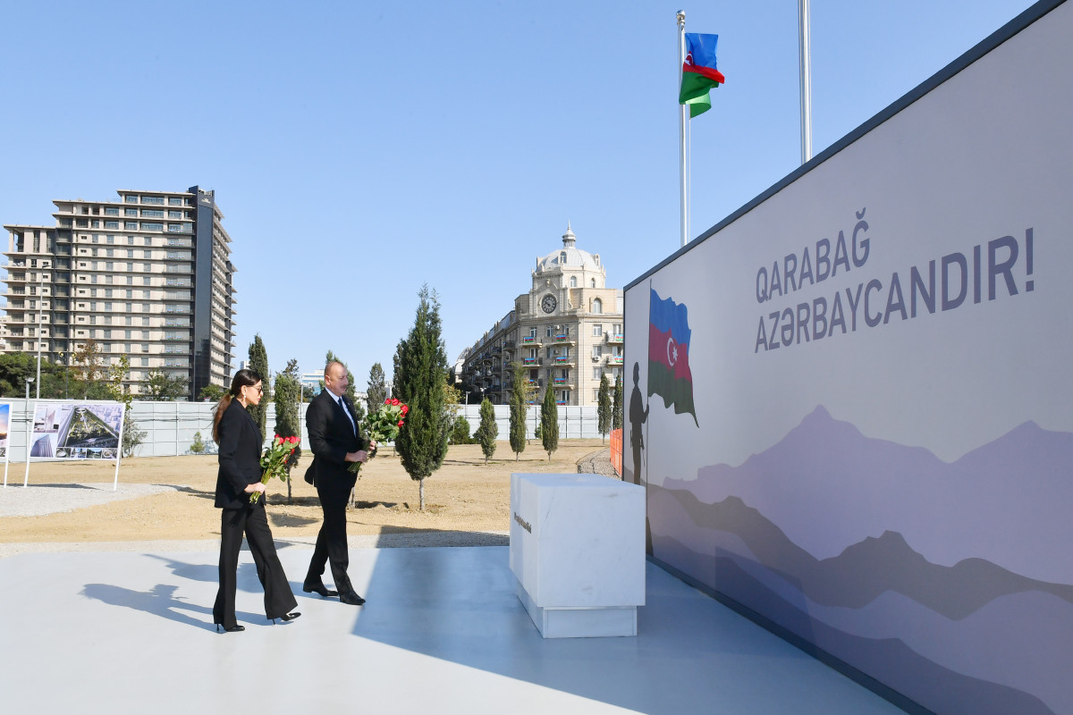 Ильхам Алиев и Мехрибан Алиева посетили парк Победы в Баку-ФОТО