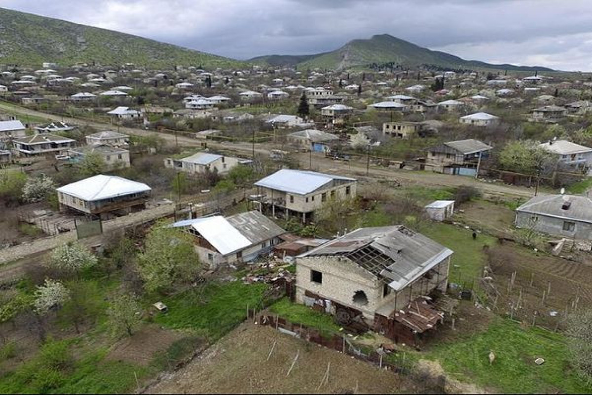 Администрация президента Азербайджана: Будет проведена регистрация проживающих в Карабахе армян 