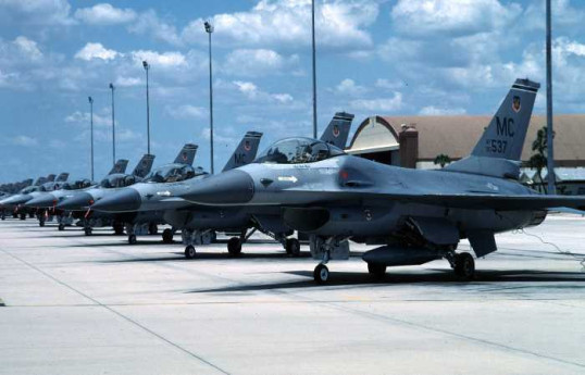 Пять групп летчиков Украины обучаются на F-16 в четырех странах НАТО