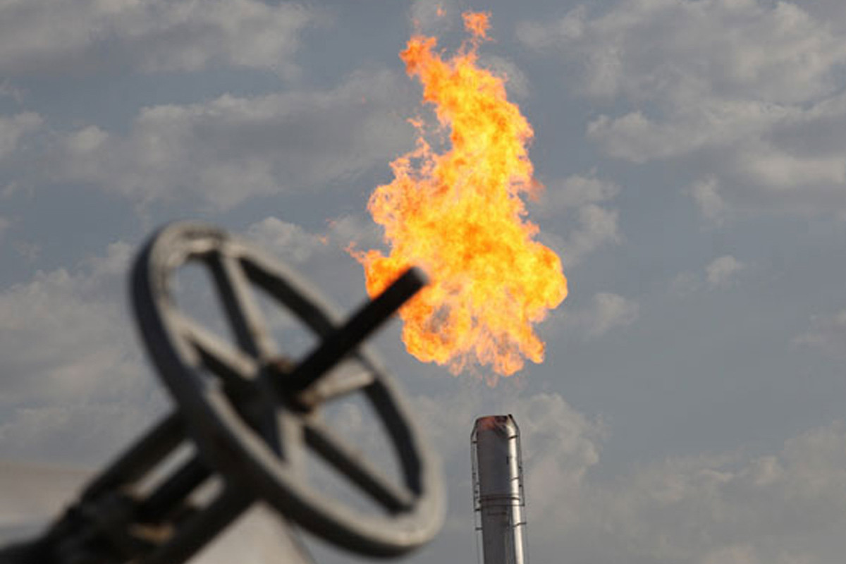 Цена на нефть марки Azeri Light снизилась на 0,7 доллара США