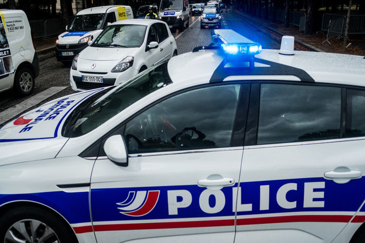 В Париже произошел взрыв в многоэтажке, есть погибшие