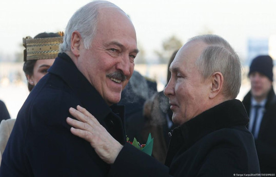 Лукашенко летит в Москву
