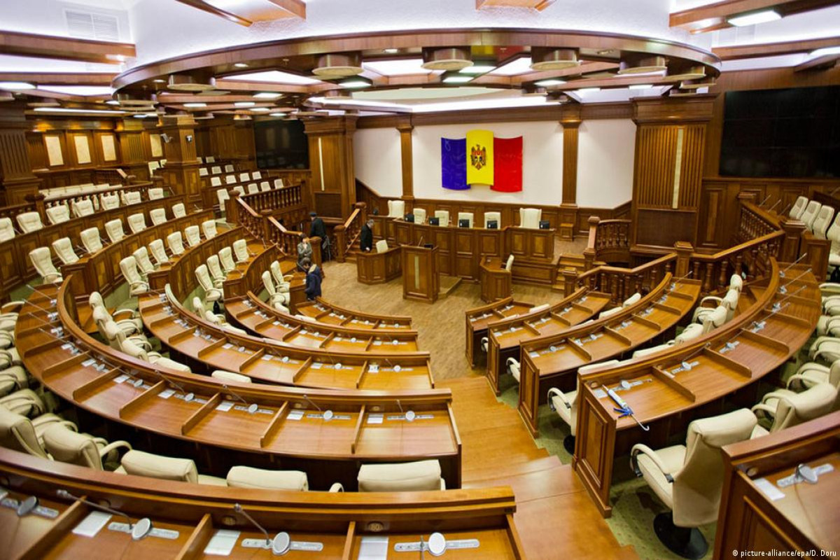 Парламент Молдовы окончательно одобрил приостановление действия ДОВСЕ