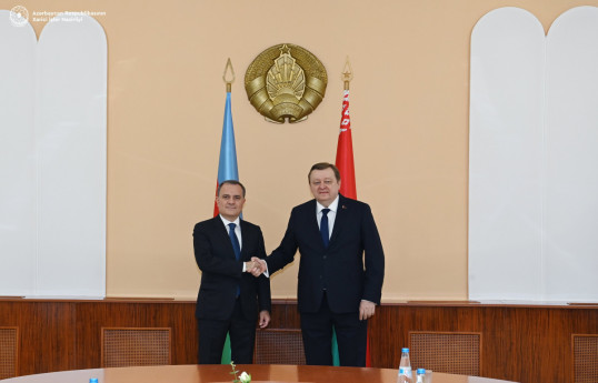 Джейхун Байрамов провел встречу с главой МИД Беларуси