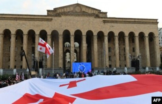 Власти Грузии готовы к дискуссии по поводу законопроекта об иноагентах