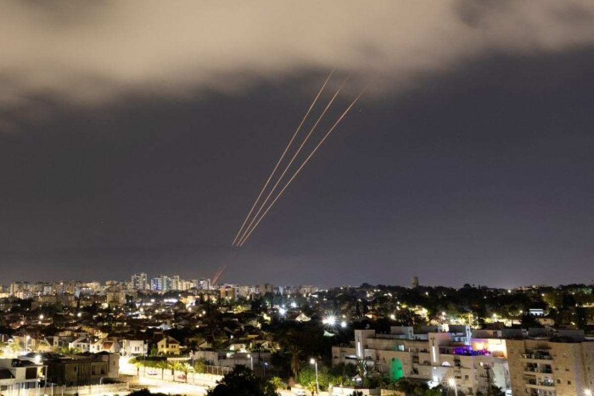 Иран в ночь на 14 апреля сбросил на Израиль 500 снарядов