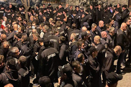 Полиция Тбилиси задержала 11 человек на митинге против закона об иноагентах