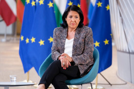 Президент Грузии экстренно обратилась к ЕС с просьбой созвать совещание по ситуации в стране