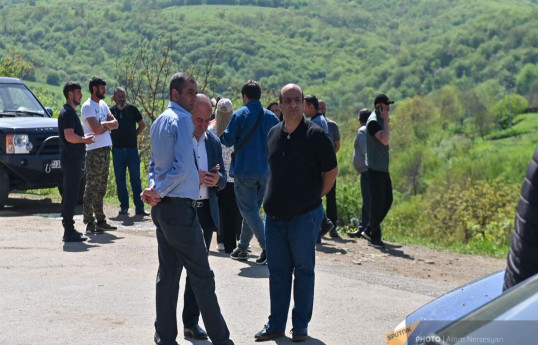 Армянские саперы очищают от мин приграничную зону с Азербайджаном -ВИДЕО 