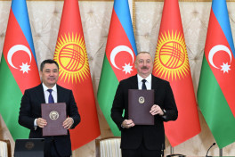 Алиев и Жапаров подписали документы о сотрудничестве
