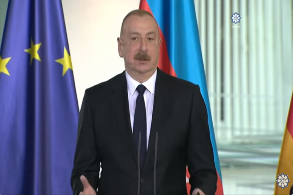 Ильхам Алиев и Олаф Шольц проводят совместную пресс-конференцию  - ПРЯМОЙ ЭФИР  