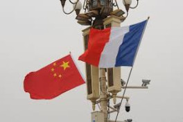 Китай и Франция начали военный диалог