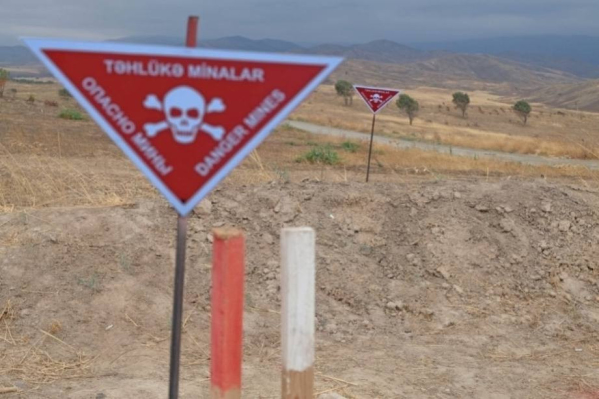 Сотрудник ГПС Азербайджана пострадал в результате взрыва мины