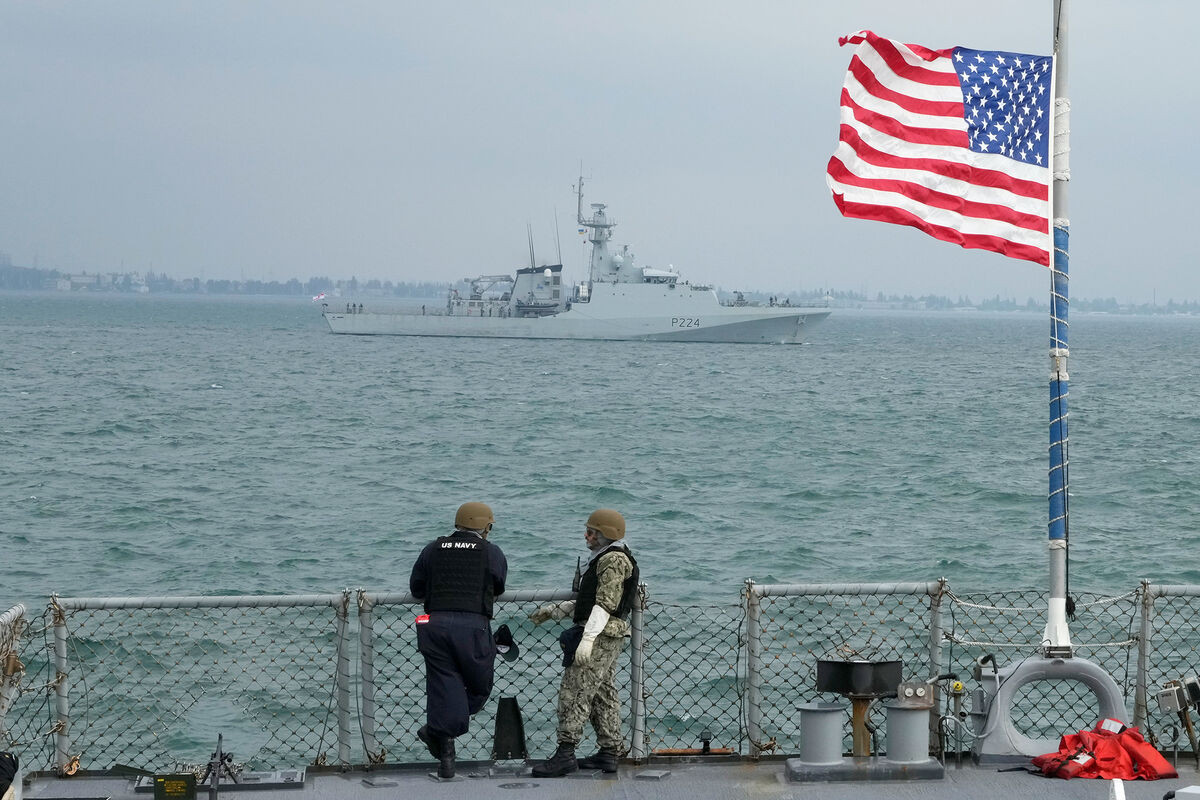 США усиливают военное присутствие в Персидском заливе и Средиземноморье