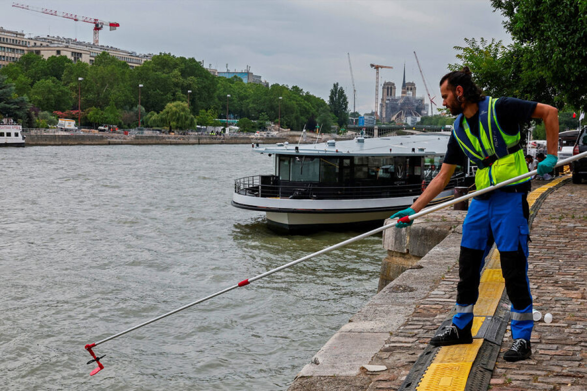 Триатлонистка заявила об ощущении мусора во время заплыва в Сене