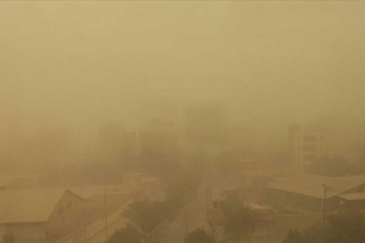 В Иране из-за песчаной бури госпитализированы 1362 человека