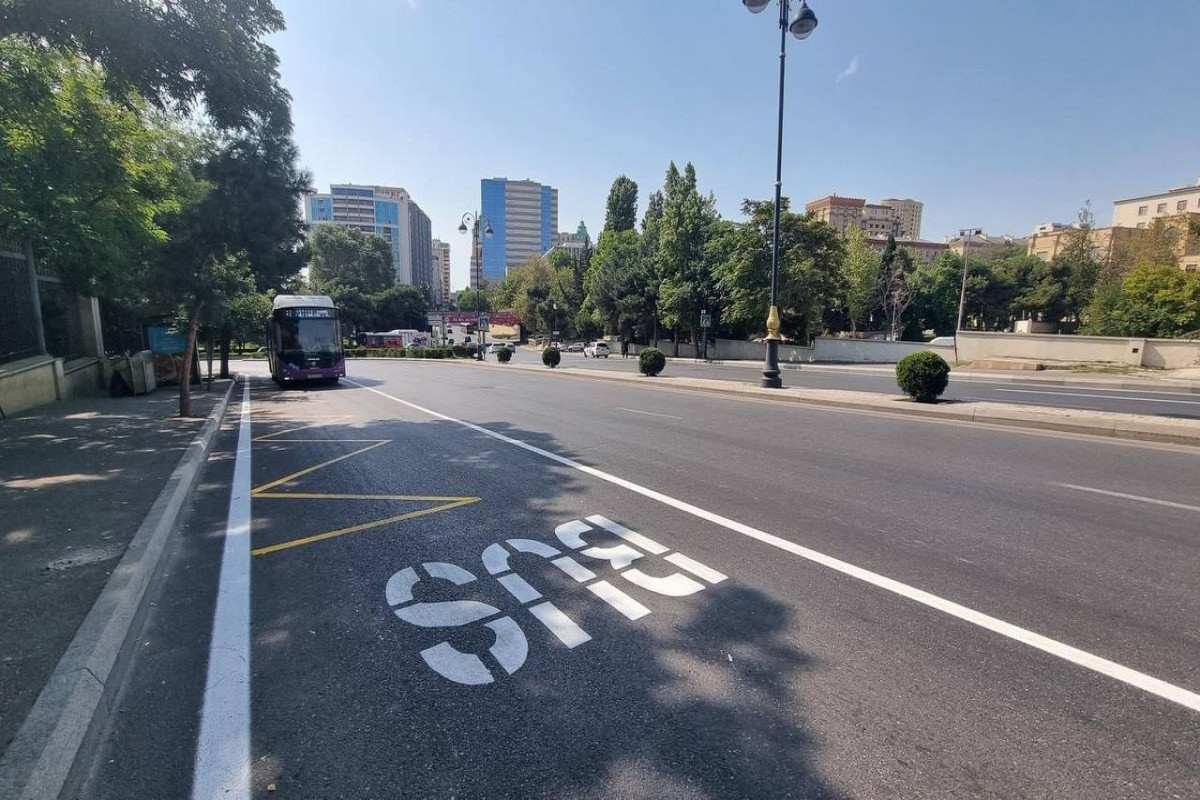 На Тбилисском проспекте в Баку создается специальная полоса движения-ФОТО 