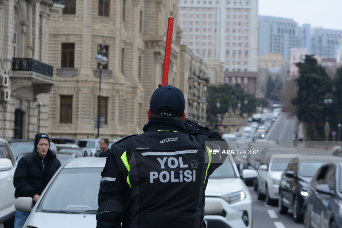 В Азербайджане минутой молчания почтили память погибших в крушении самолета AZAL -ВИДЕО 